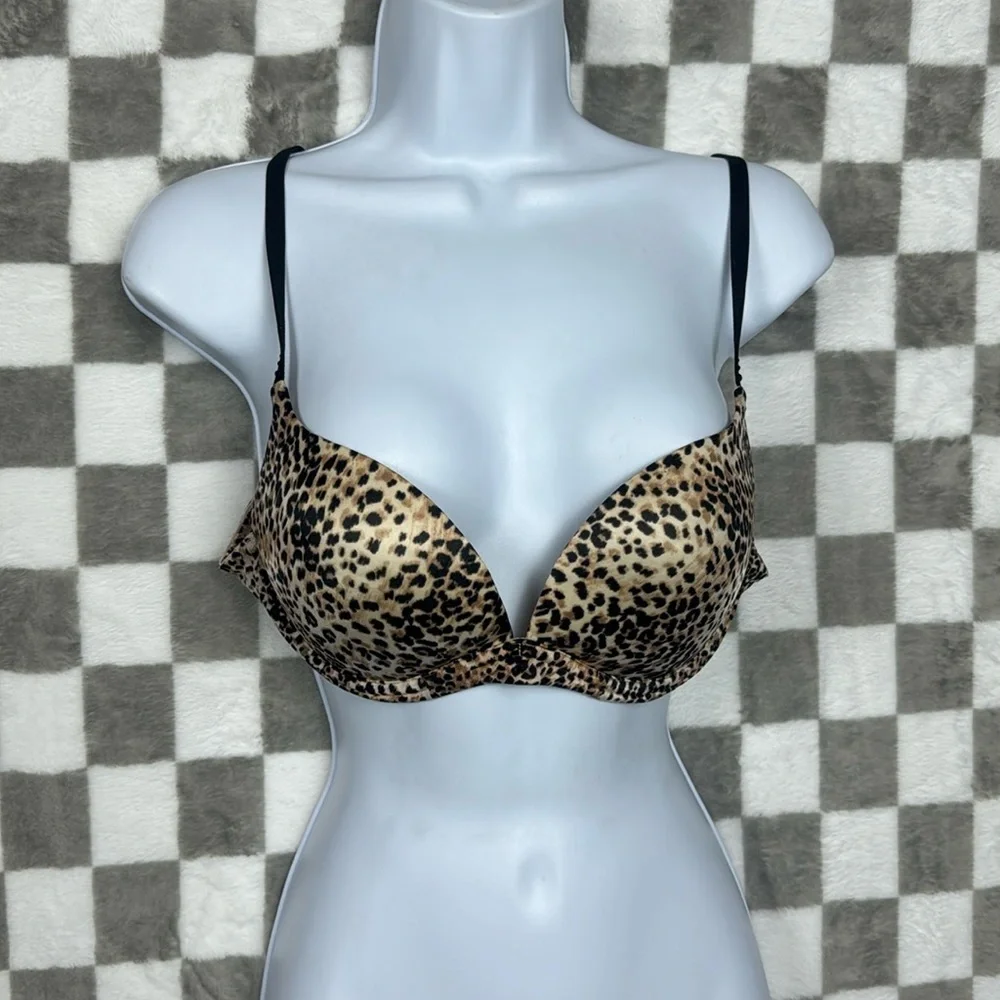 Victoria Secret / VS Wired leopard print bra 36B